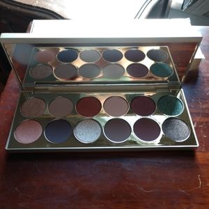 Brand new Stila eye shadow palette in original box